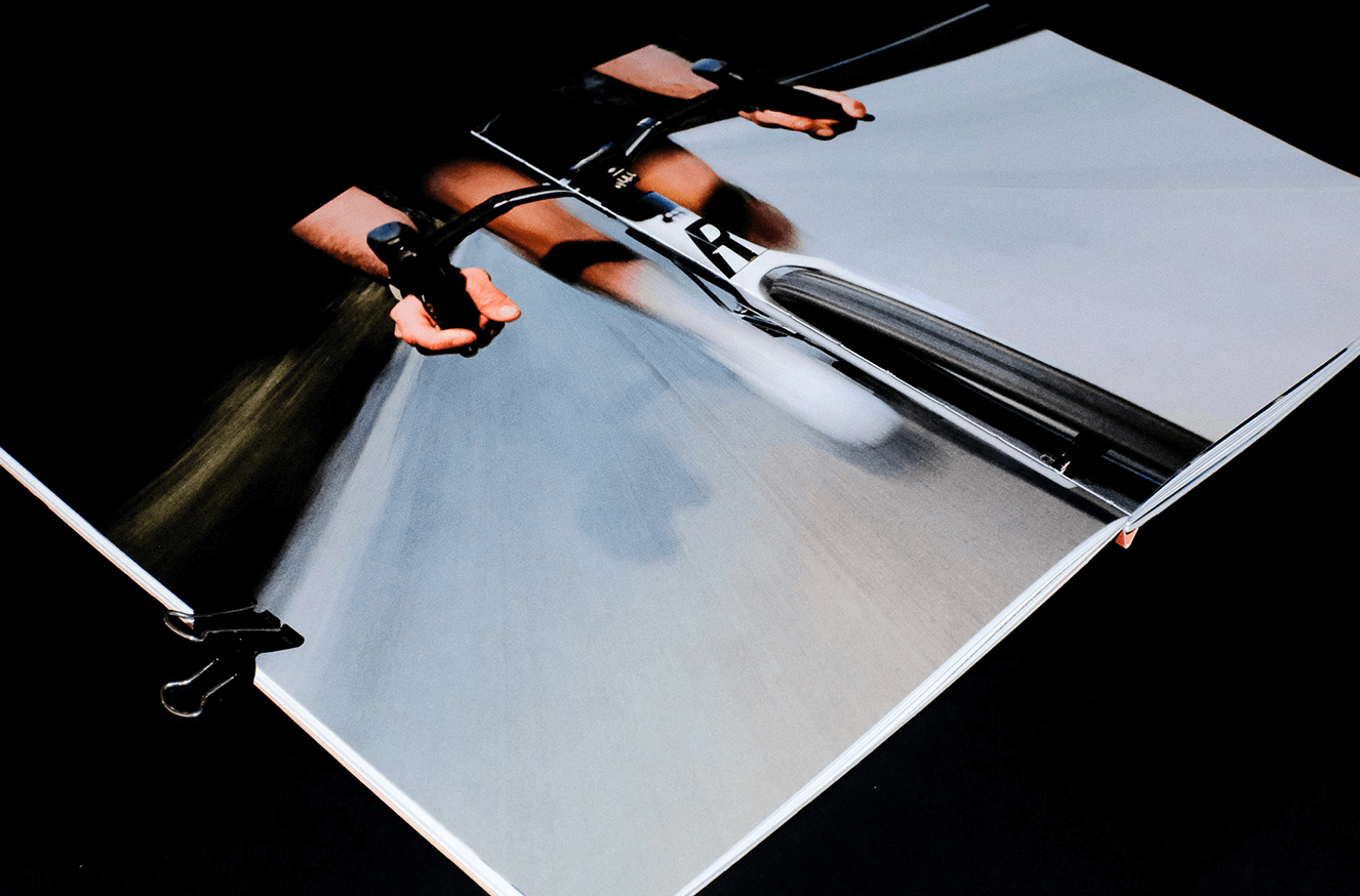Dirección de arte y maquetación editorial en RAW Cycling Magazine